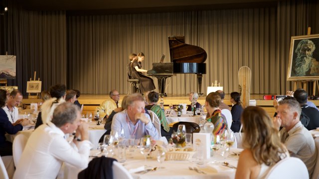 Benefit gala reunion 2026 7