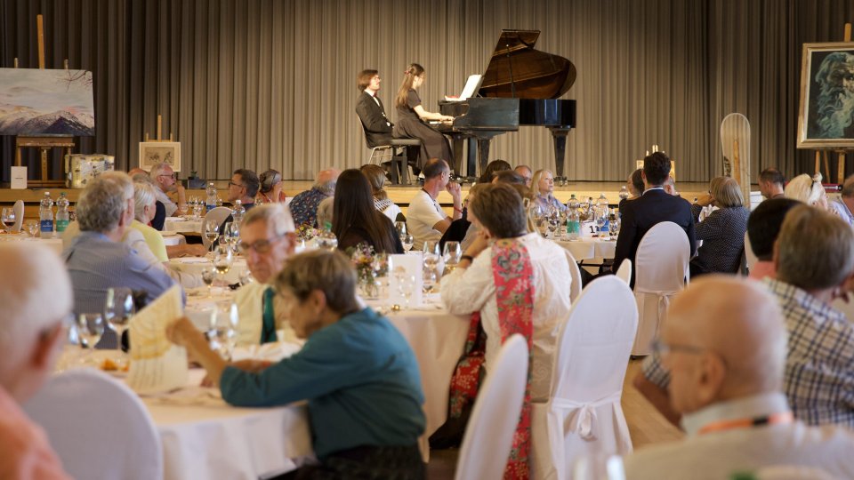 Benefit gala reunion 2026 8